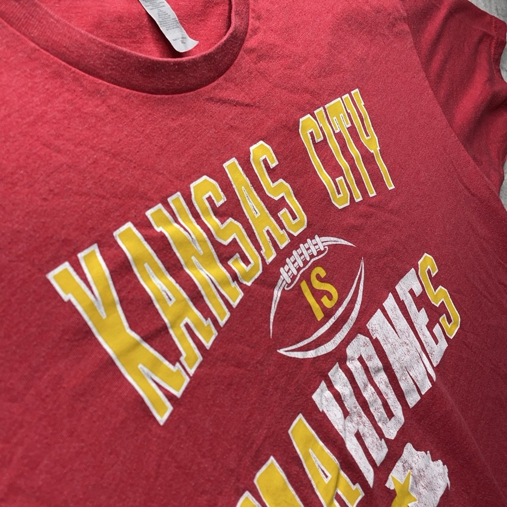 Kansas City Chiefs Patrick Mahomes T-Shirt Men's XL Red Graphic Football Tee - Picture 3 of 11